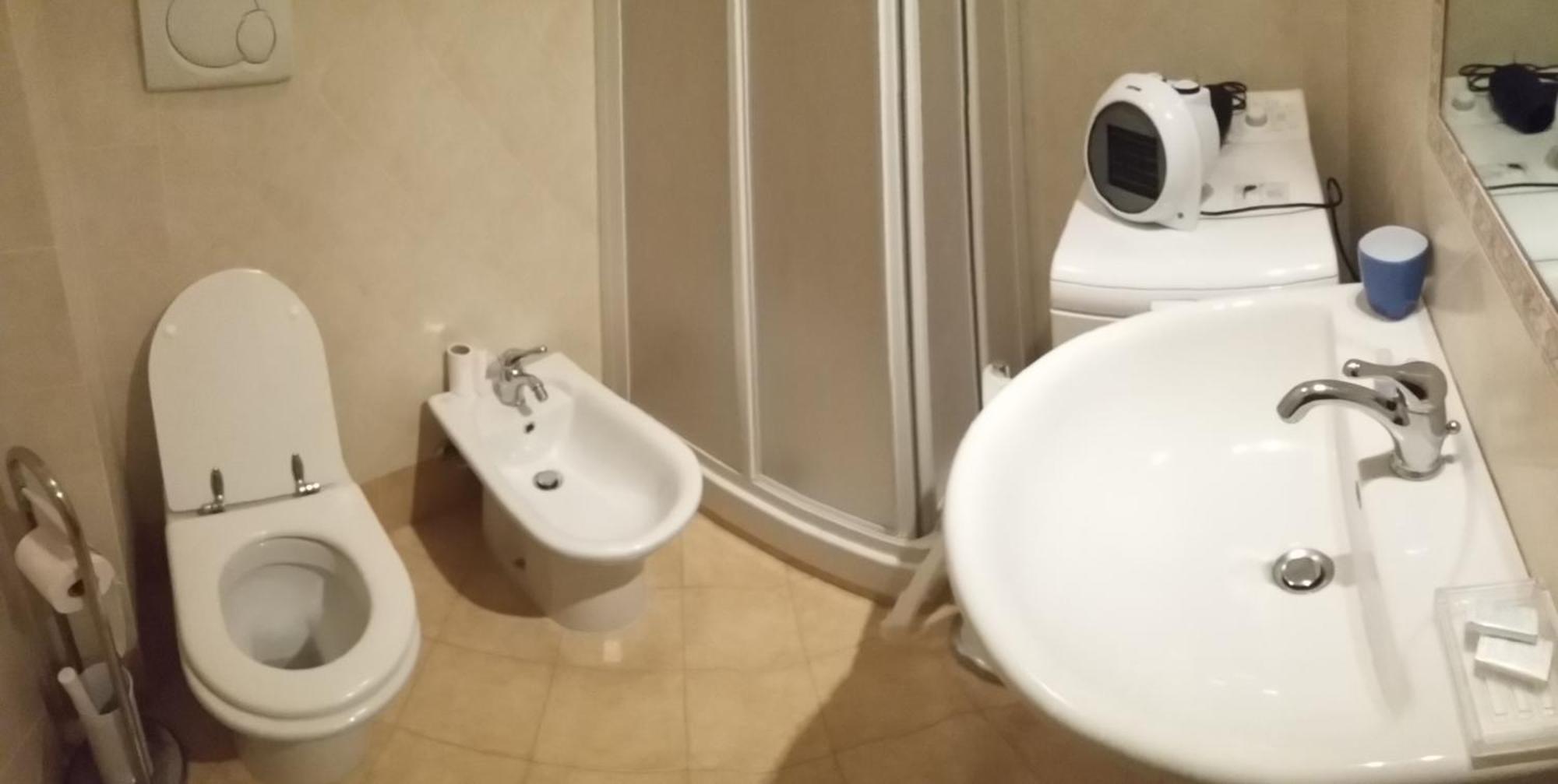 A Due Passi Bed & Breakfast Forte dei Marmi Phòng bức ảnh